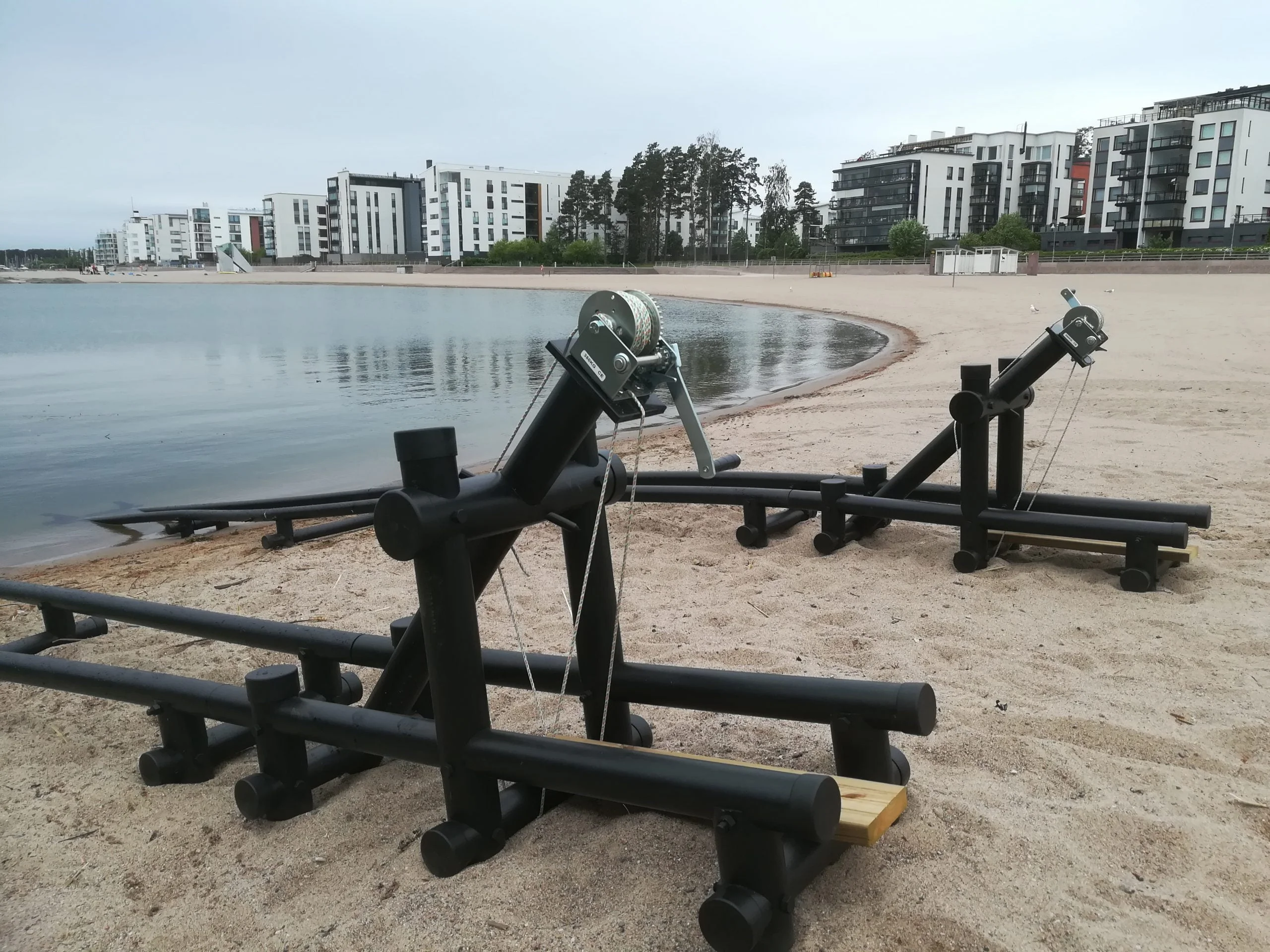 Soutuvenetelakka vinssillä - Image 5