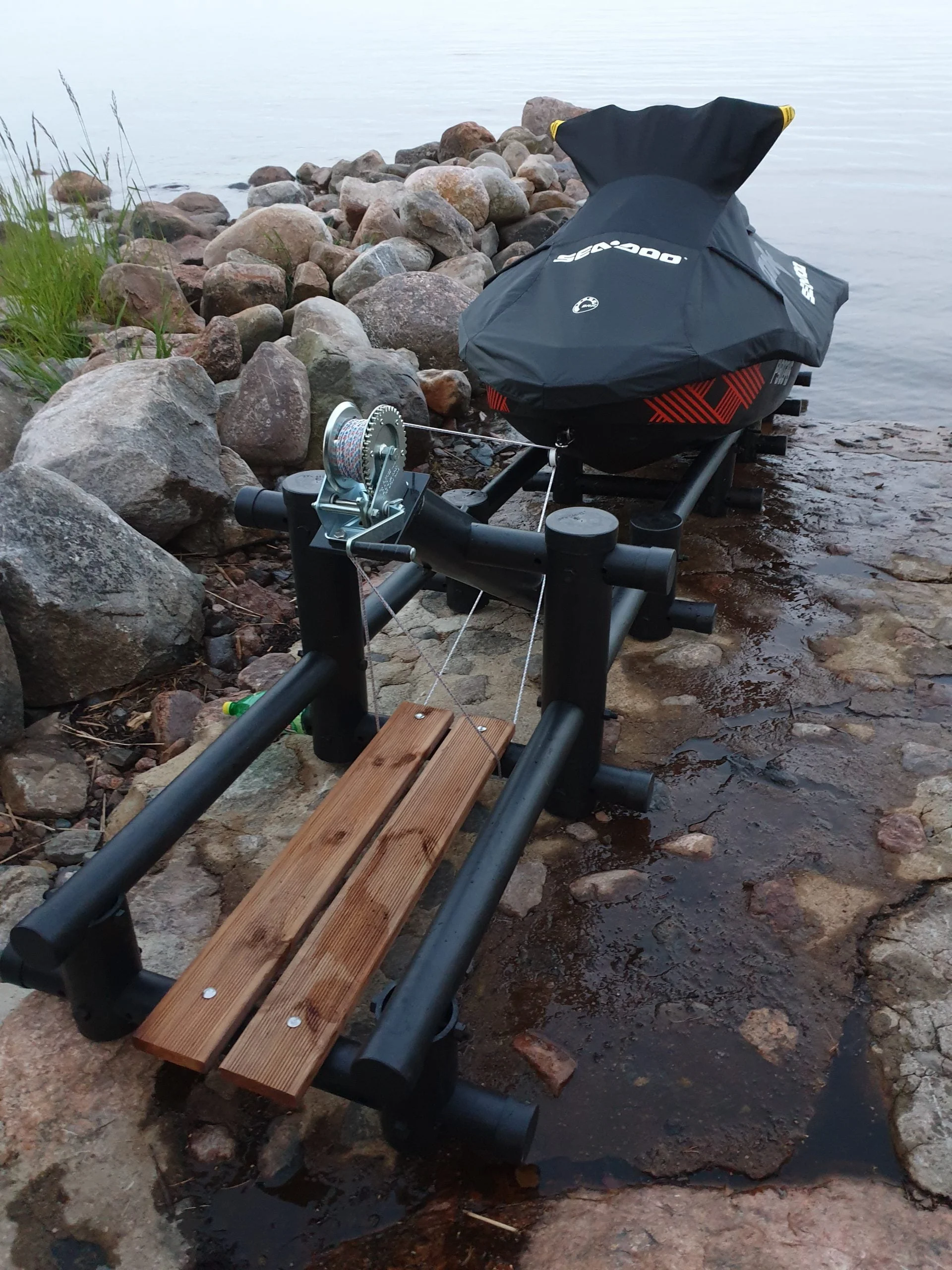 Vesijettitelakka - Image 3